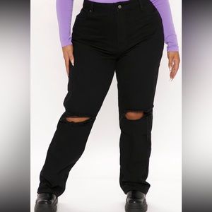 Distressed boyfriend jeans